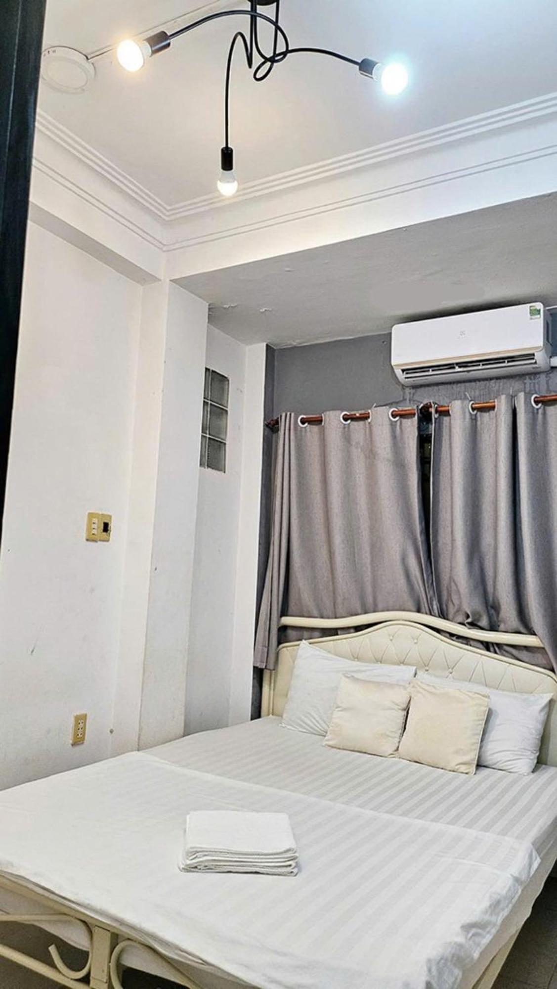 Khoi Hostel Хошимин Экстерьер фото