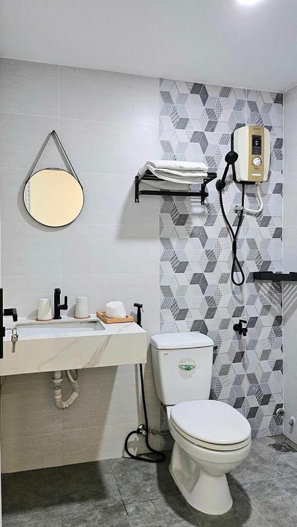 Khoi Hostel Хошимин Экстерьер фото